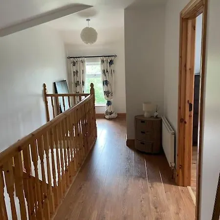 8 Alone It Stands Self Catering Holiday home Killaloe